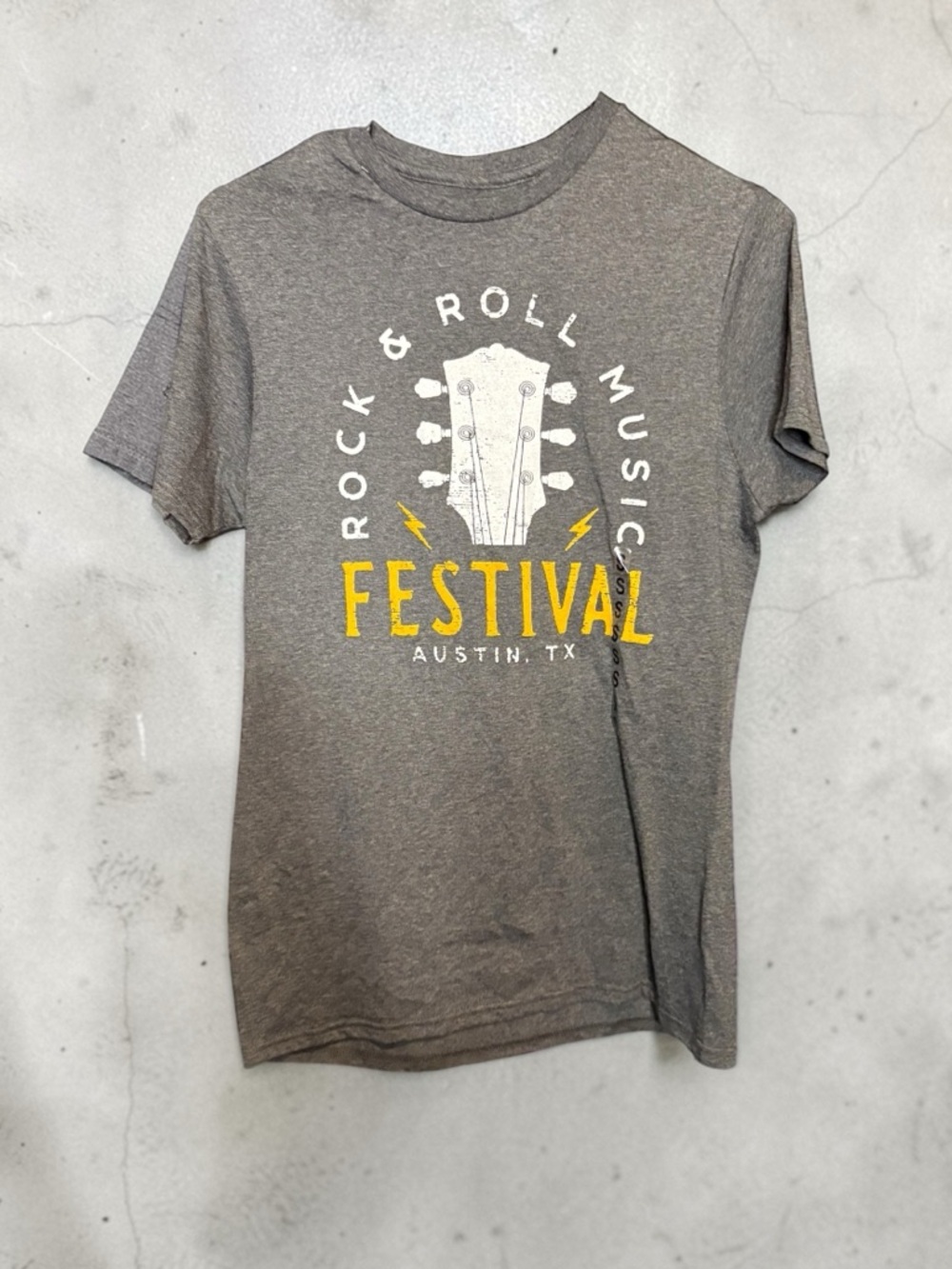 Women's Short Sleeve Crew Tee in Heather Gray